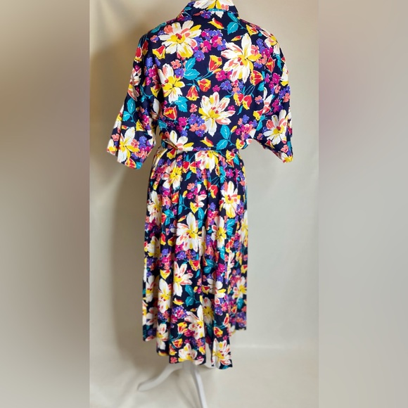 Vintage floral Jaeger outfit set, skirt & top, floral set, floral skirt, size M, - Picture 6 of 16